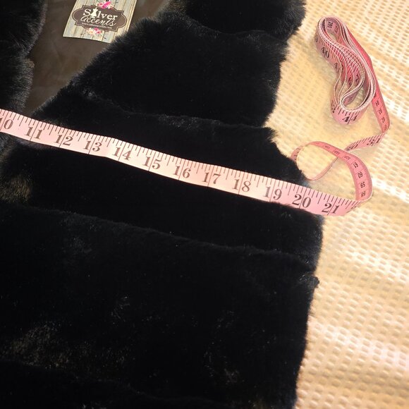🏷️NWT  -    Black FRENCH KISS Faux Fur Vest sz M  -  NWT🏷️ - Picture 9 of 11
